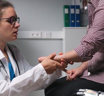 amputee patient with doctor